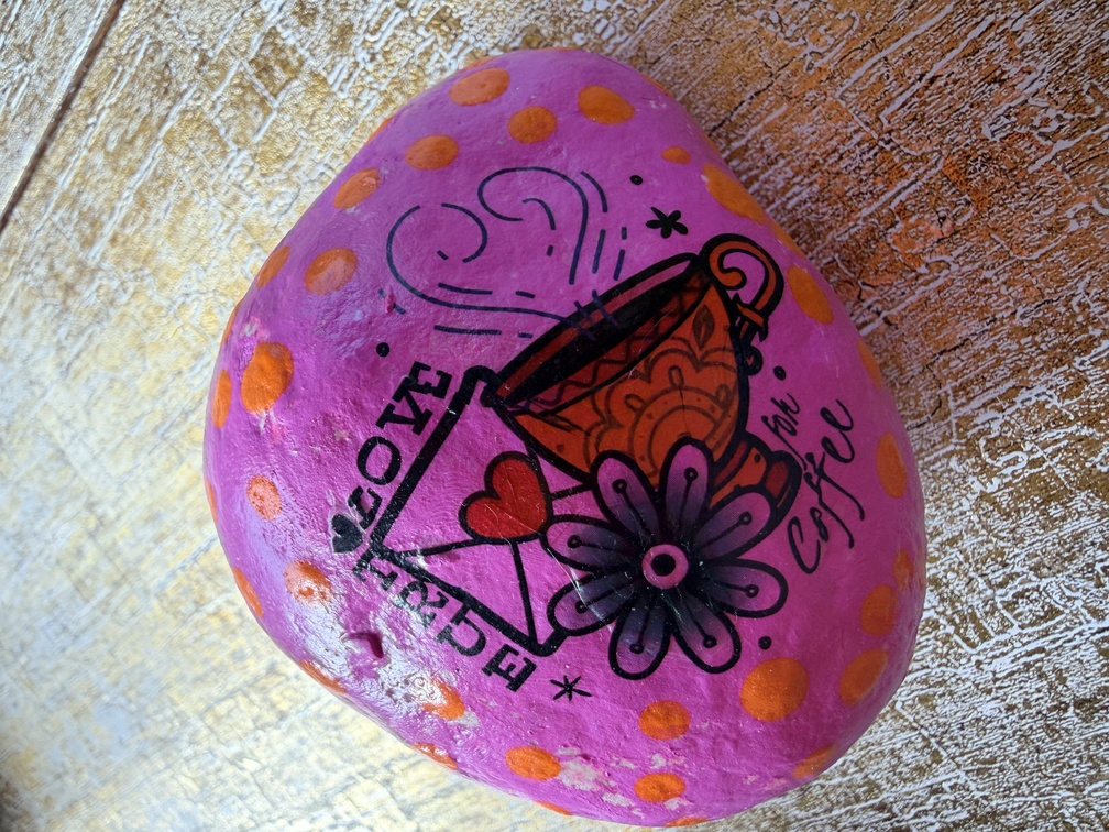 Painted stone No. 11, decorated as: Coffee love pink